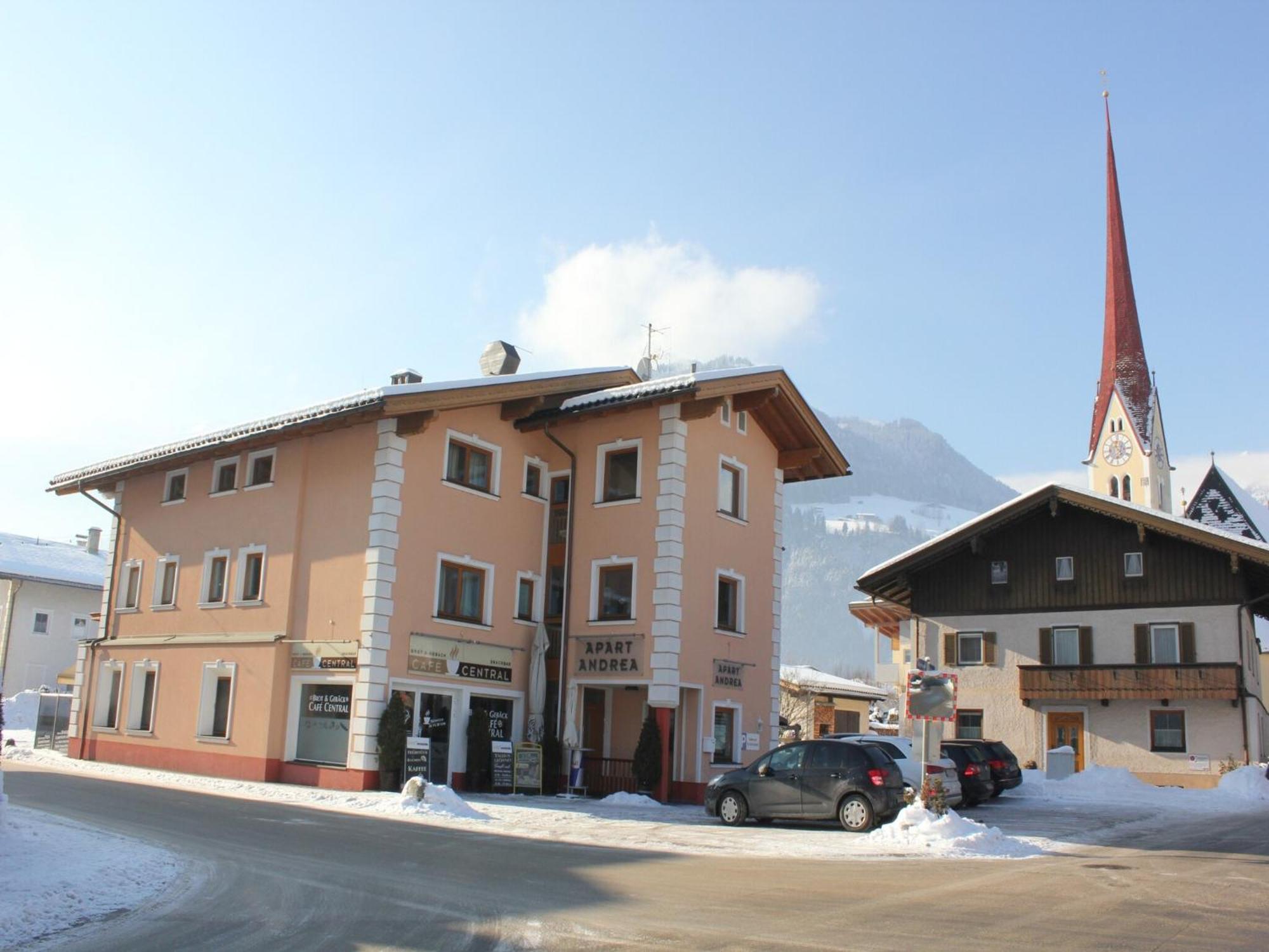 Spacious Apartment In Uderns Near Ski Area Exterior foto