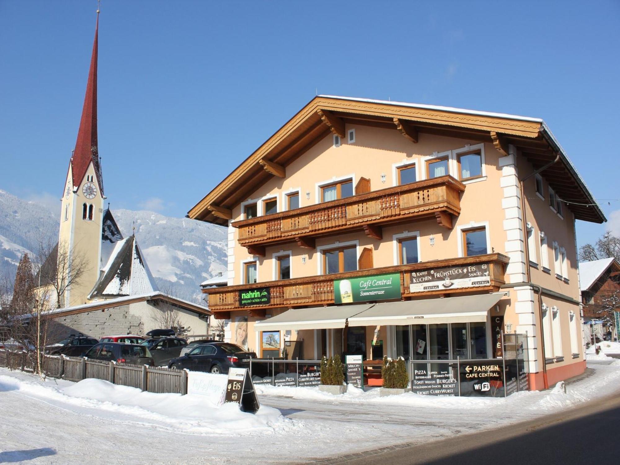 Spacious Apartment In Uderns Near Ski Area Exterior foto